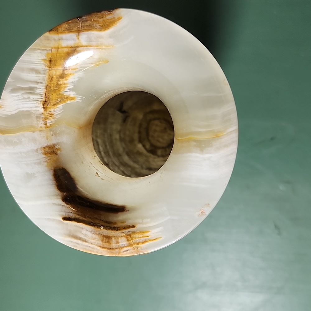 Vintage ONYX Marble Vase - Picture 3 of 6